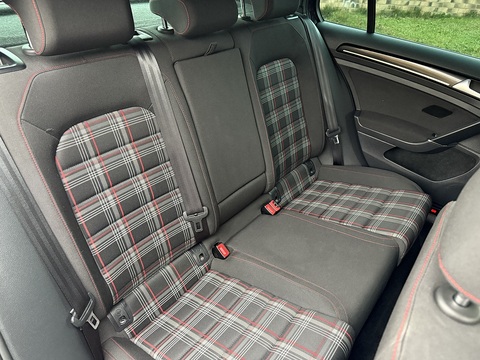 2.0 TSI BlueMotion Tech GTI Hatchback 5dr Petrol DSG Euro 6 (s/s) (220 ps)