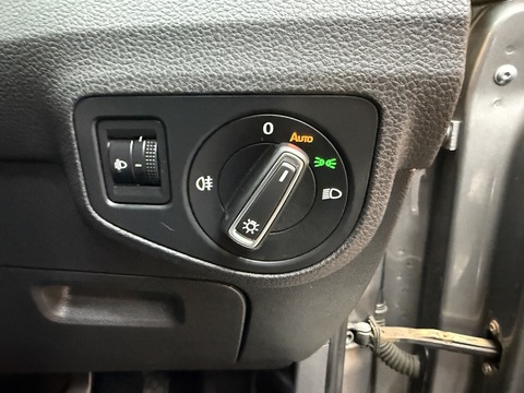 1.4 TSI BlueMotion Tech SE MPV 5dr Petrol DSG Euro 6 (s/s) (125 ps)