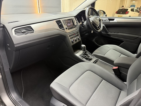 1.4 TSI BlueMotion Tech SE MPV 5dr Petrol DSG Euro 6 (s/s) (125 ps)