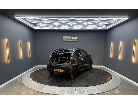 1.0i Connexion Hatchback 3dr Petrol Manual Euro 5 (68 ps)