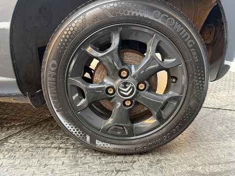 1.0i Connexion Hatchback 3dr Petrol Manual Euro 5 (68 ps)