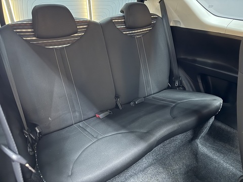 1.0i Connexion Hatchback 3dr Petrol Manual Euro 5 (68 ps)