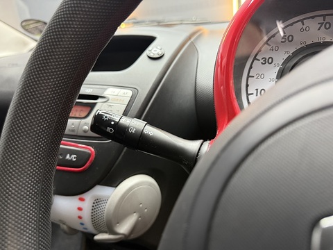 1.0i Connexion Hatchback 3dr Petrol Manual Euro 5 (68 ps)