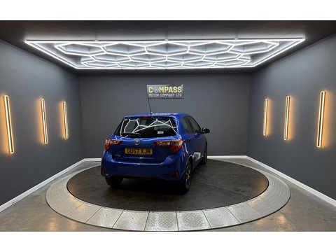 1.5 VVT-i Icon Tech Hatchback 5dr Petrol Manual Euro 6 (111 ps)