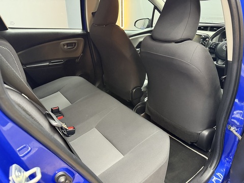 1.5 VVT-i Icon Tech Hatchback 5dr Petrol Manual Euro 6 (111 ps)