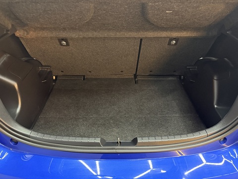 1.5 VVT-i Icon Tech Hatchback 5dr Petrol Manual Euro 6 (111 ps)