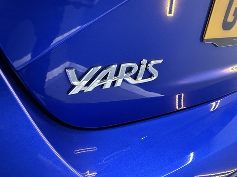 1.5 VVT-i Icon Tech Hatchback 5dr Petrol Manual Euro 6 (111 ps)