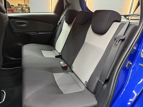 1.5 VVT-i Icon Tech Hatchback 5dr Petrol Manual Euro 6 (111 ps)