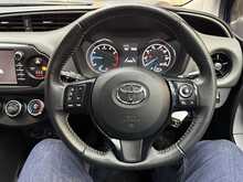 Toyota Yaris 1.5 VVT-i Icon Tech Hatchback 5dr Petrol Manual Euro 6 (111 ps) 