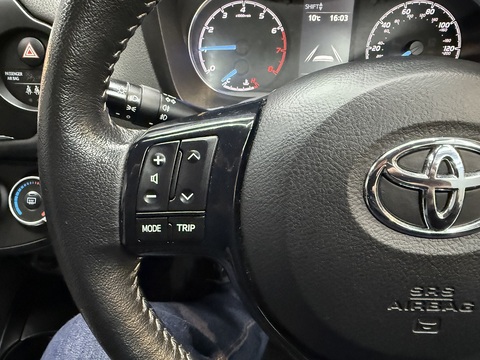 1.5 VVT-i Icon Tech Hatchback 5dr Petrol Manual Euro 6 (111 ps)