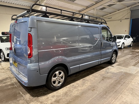 2.0 dCi LL29 Sport Panel Van 3dr Diesel Manual L3 H1 (198 g/km, 115 bhp)