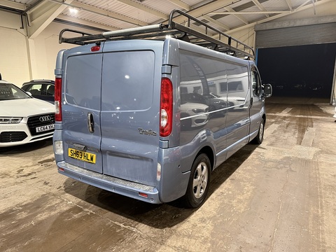 2.0 dCi LL29 Sport Panel Van 3dr Diesel Manual L3 H1 (198 g/km, 115 bhp)