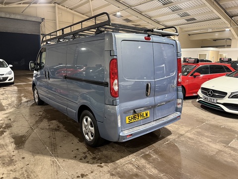 2.0 dCi LL29 Sport Panel Van 3dr Diesel Manual L3 H1 (198 g/km, 115 bhp)