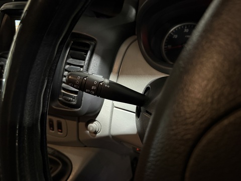 2.0 dCi LL29 Sport Panel Van 3dr Diesel Manual L3 H1 (198 g/km, 115 bhp)