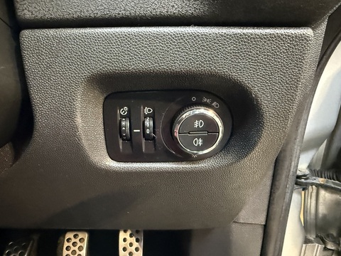 1.4 16V SRi Hatchback 5dr Petrol Manual Euro 5 (100 ps)