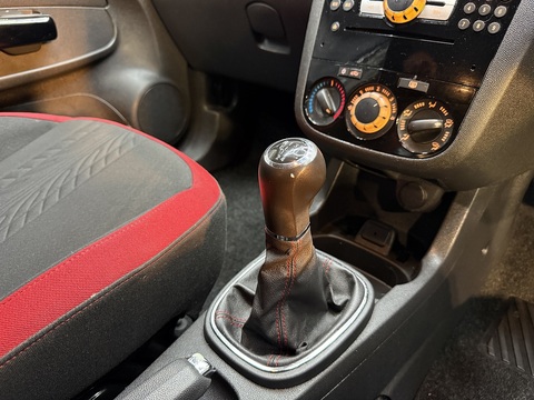 1.4 16V SRi Hatchback 5dr Petrol Manual Euro 5 (100 ps)