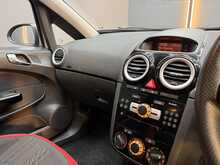 Vauxhall Corsa 1.4 16V SRi Hatchback 5dr Petrol Manual Euro 5 (100 ps) 