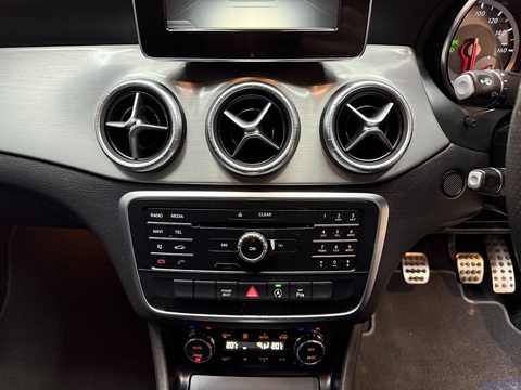 2.1 CLA200d AMG Sport Coupe 4dr Diesel Manual Euro 6 (s/s) (136 ps)