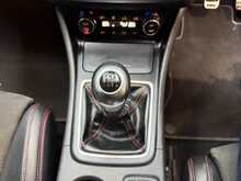 Mercedes-Benz CLA 2.1 CLA200d AMG Sport Coupe 4dr Diesel Manual Euro 6 (s/s) (136 ps) 