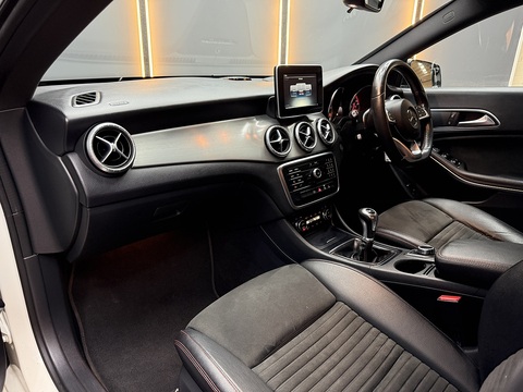 2.1 CLA200d AMG Sport Coupe 4dr Diesel Manual Euro 6 (s/s) (136 ps)