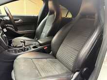 Mercedes-Benz CLA 2.1 CLA200d AMG Sport Coupe 4dr Diesel Manual Euro 6 (s/s) (136 ps) 