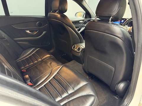 1.6 C200d AMG Line Saloon 4dr Diesel G-Tronic+ Euro 6 (s/s) (160 ps)