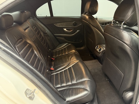 1.6 C200d AMG Line Saloon 4dr Diesel G-Tronic+ Euro 6 (s/s) (160 ps)