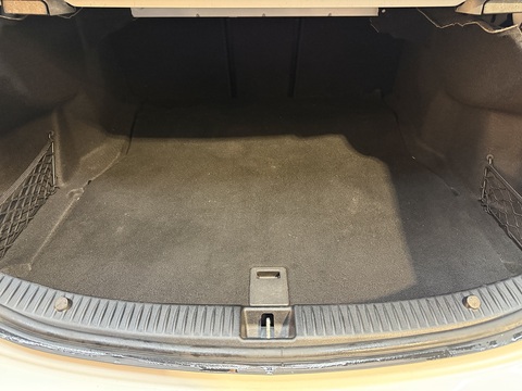 1.6 C200d AMG Line Saloon 4dr Diesel G-Tronic+ Euro 6 (s/s) (160 ps)