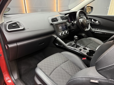 1.3 TCe Iconic SUV 5dr Petrol Manual Euro 6 (s/s) (140 ps)