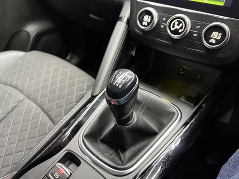 1.3 TCe Iconic SUV 5dr Petrol Manual Euro 6 (s/s) (140 ps)