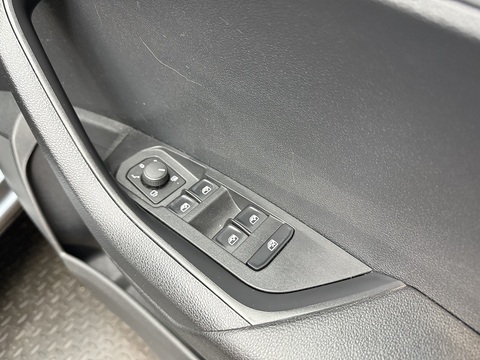 1.6 TDI SE SUV 5dr Diesel DSG Euro 6 (s/s) (115 ps)