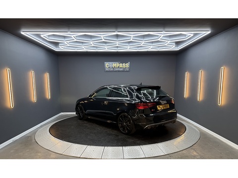 2.0 TFSI Hatchback 3dr Petrol S Tronic quattro Euro 6 (s/s) (300 ps)