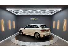 Audi A3 1.5 TFSI CoD 35 S line Sportback 5dr Petrol S Tronic Euro 6 (s/s) (150 ps) 