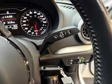 Audi A3 1.5 TFSI CoD 35 S line Sportback 5dr Petrol S Tronic Euro 6 (s/s) (150 ps) 