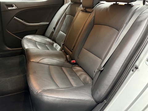 1.7 CRDi EcoDynamics 2 Saloon 4dr Diesel Manual Euro 5 (s/s) (134 bhp)