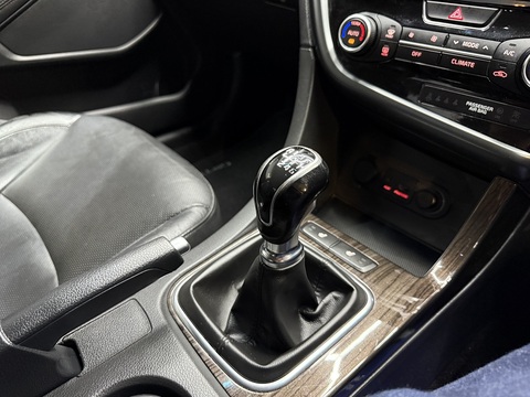 1.7 CRDi EcoDynamics 2 Saloon 4dr Diesel Manual Euro 5 (s/s) (134 bhp)