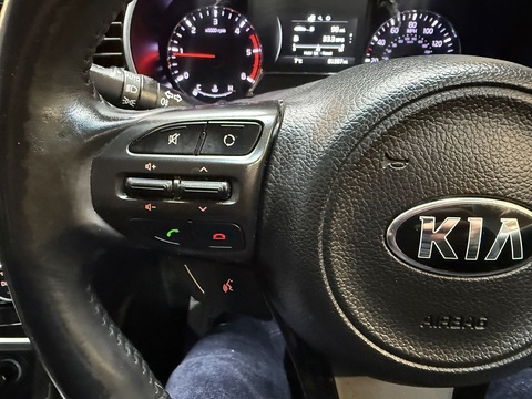 1.7 CRDi EcoDynamics 2 Saloon 4dr Diesel Manual Euro 5 (s/s) (134 bhp)