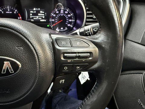 1.7 CRDi EcoDynamics 2 Saloon 4dr Diesel Manual Euro 5 (s/s) (134 bhp)