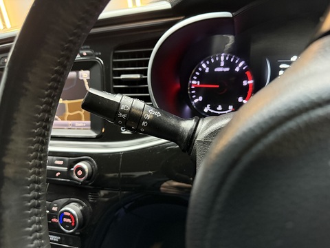 1.7 CRDi EcoDynamics 2 Saloon 4dr Diesel Manual Euro 5 (s/s) (134 bhp)