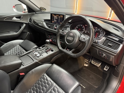 4.0 TFSI V8 Estate 5dr Petrol Tiptronic quattro Euro 5 (s/s) (560 ps)