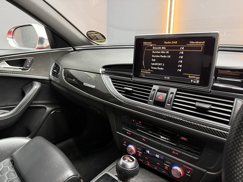 4.0 TFSI V8 Estate 5dr Petrol Tiptronic quattro Euro 5 (s/s) (560 ps)