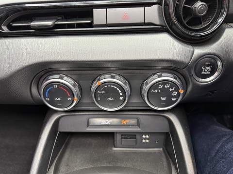 2.0 SKYACTIV-G SE-L Nav Convertible 2dr Petrol Manual Euro 6 (160 ps)