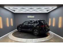 Volkswagen Tiguan 2.0 TDI SE Navigation SUV 5dr Diesel Manual Euro 6 (s/s) (150 ps) 
