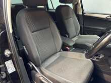 Volkswagen Tiguan 2.0 TDI SE Navigation SUV 5dr Diesel Manual Euro 6 (s/s) (150 ps) 