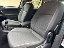 Volkswagen Tiguan 2.0 TDI SE Navigation SUV 5dr Diesel Manual Euro 6 (s/s) (150 ps) 