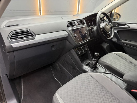 2.0 TDI SE Navigation SUV 5dr Diesel Manual Euro 6 (s/s) (150 ps)