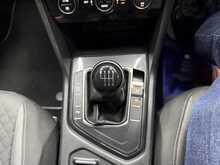 Volkswagen Tiguan 2.0 TDI SE Navigation SUV 5dr Diesel Manual Euro 6 (s/s) (150 ps) 