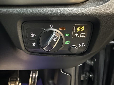 1.5 TFSI CoD 35 S line Saloon 4dr Petrol Manual Euro 6 (s/s) (150 ps)