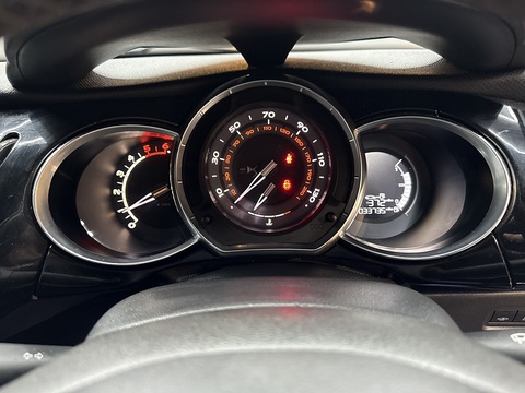 1.6 BlueHDi Elegance Hatchback 3dr Diesel Manual Euro 6 (s/s) (100 ps)