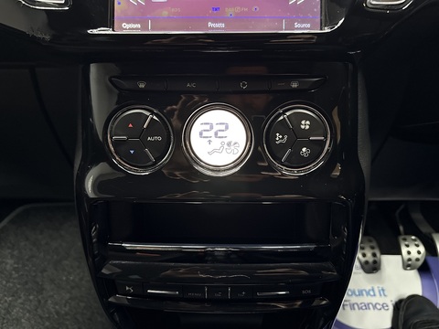 1.6 BlueHDi Elegance Hatchback 3dr Diesel Manual Euro 6 (s/s) (100 ps)